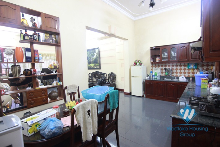 Garden house with 4 bedrooms for rent in Tay Ho area 
